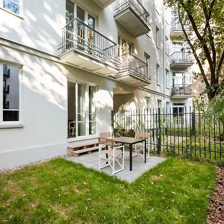 Old Praga Garden Apartment Warsaw Exterior photo